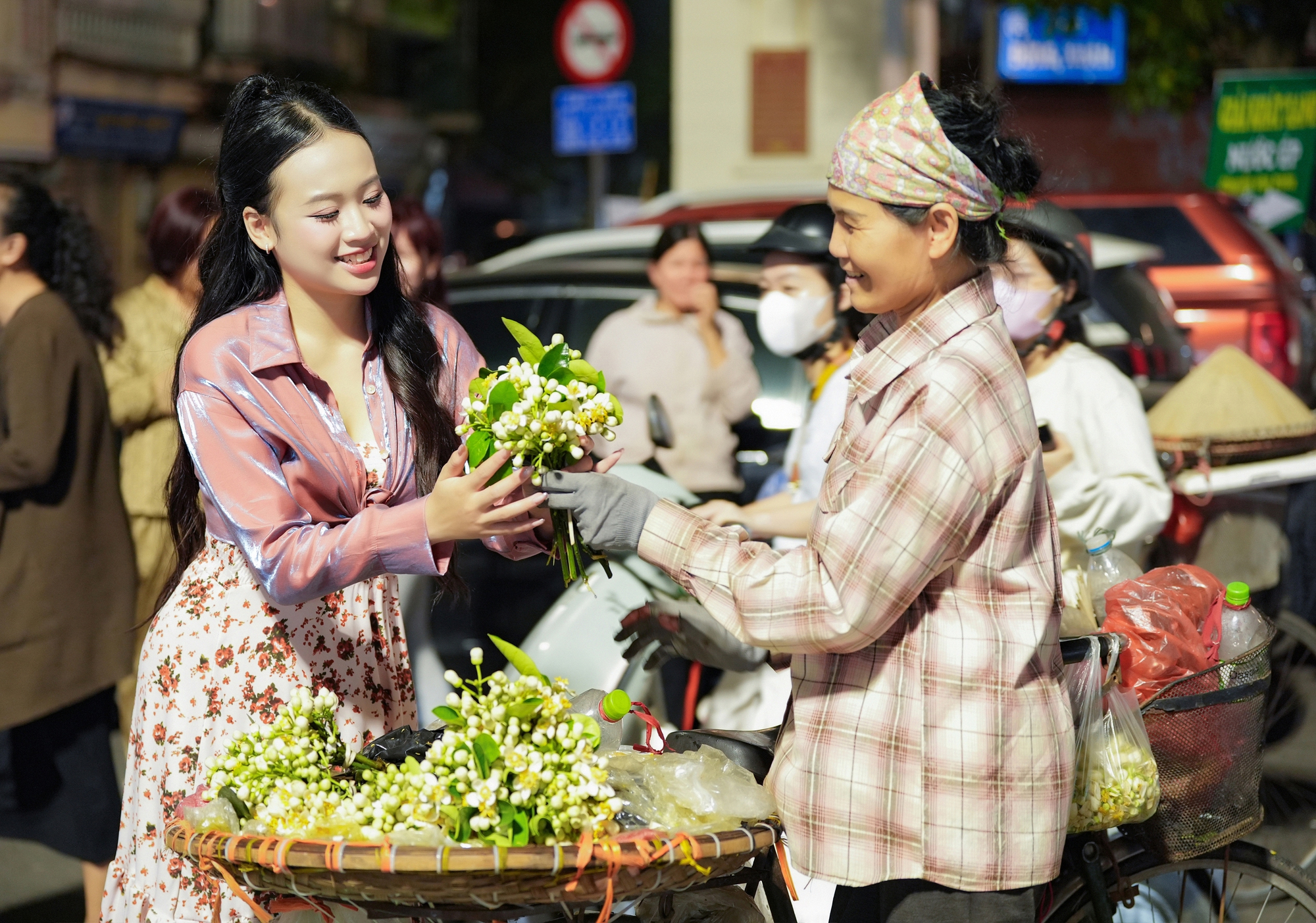 Nữ sinh 17 tuổi Nguyễn Thụy Hải Anh ra album "Chạm v&agrave;o giấc mơ" sau giải thưởng lớn- Ảnh 2.