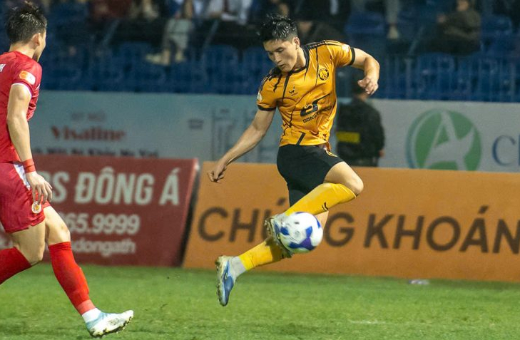 CLB Thanh Hóa nhận thất bại ở phút bù giờ cuối trận - Ảnh 1.