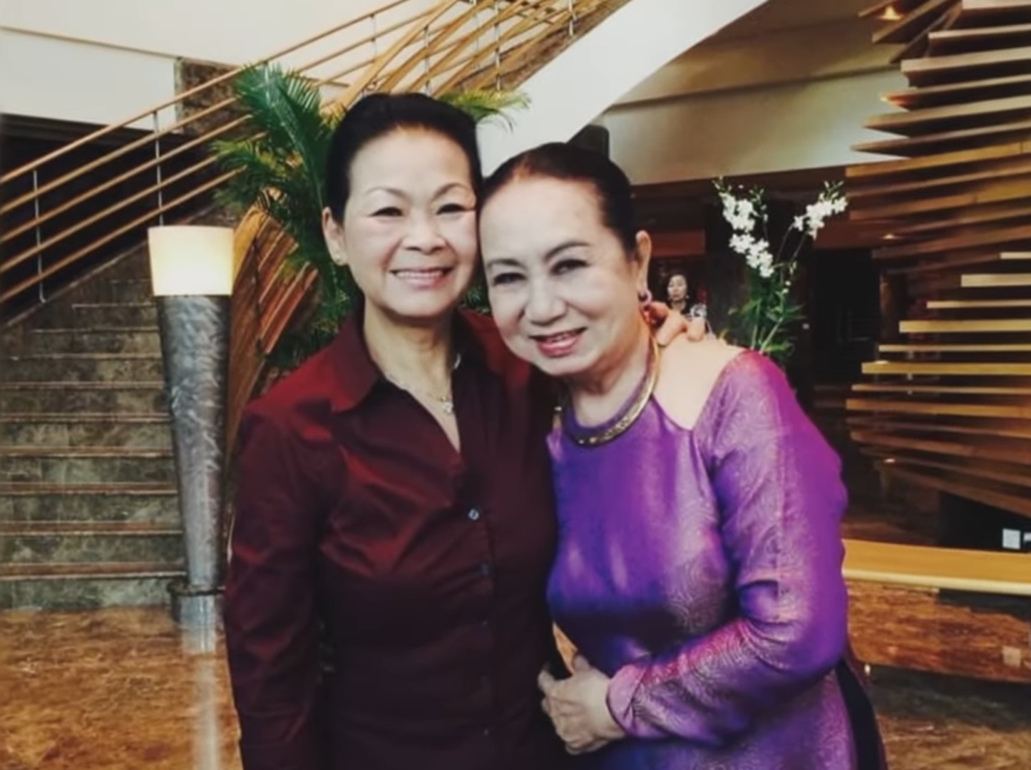 NSƯT Hồng V&acirc;n: "T&ocirc;i mong ước cứ mỗi năm chị Kh&aacute;nh Ly về Việt Nam một lần" - Ảnh 1.