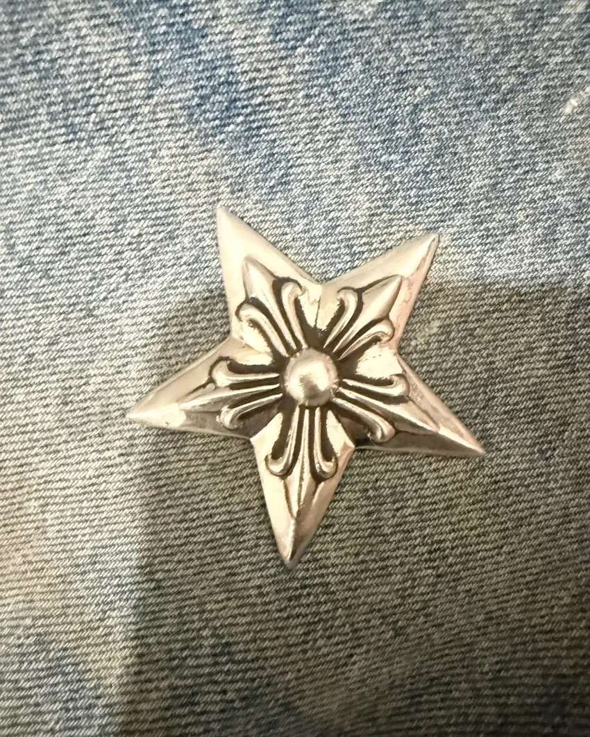 Ph&uacute; b&agrave; mua quần jeans 5 tỷ m&agrave; kh&ocirc;ng biết: C&acirc;u chuyện viral cực độ v&igrave; phản ứng cho&aacute;ng v&aacute;ng của giới si&ecirc;u gi&agrave;u - Ảnh 4.