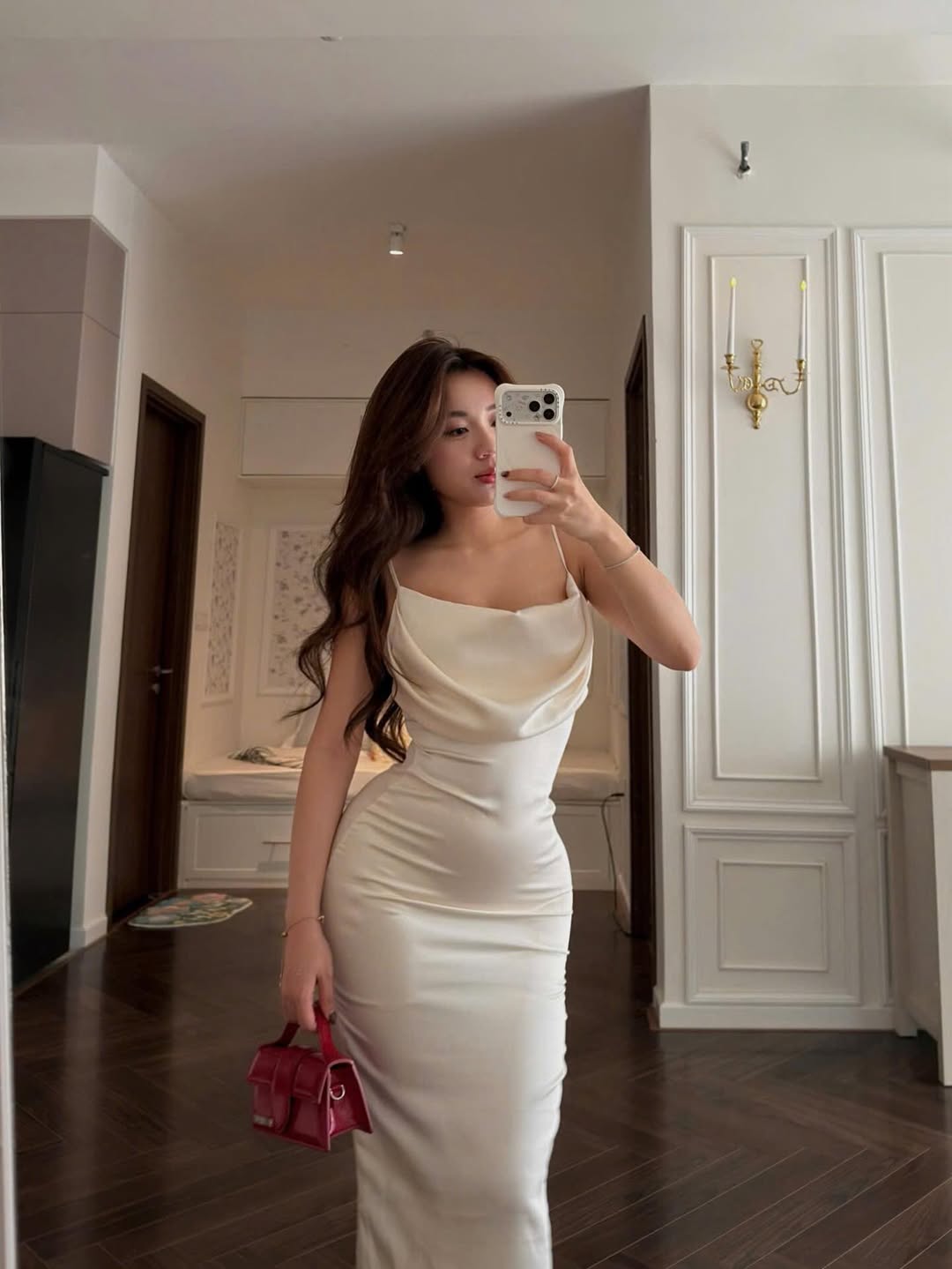 Danh t&iacute;nh g&aacute;i xinh tạo d&aacute;ng chụp ảnh "vẹo cột sống", cao 1m47 m&agrave; gợi cảm th&ocirc;i rồi- Ảnh 7.