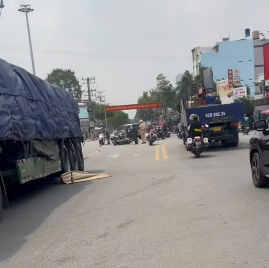 Tai nạn giao thông thương tâm khiến nữ sinh lớp 10 tử vong tại Tây Ninh - Ảnh 1.