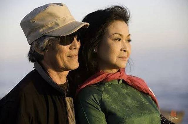 Danh ca Kh&aacute;nh Ly: "Trước khi mất một ng&agrave;y, chồng t&ocirc;i nhờ Quang Th&agrave;nh lo lắng cho t&ocirc;i" - Ảnh 2.