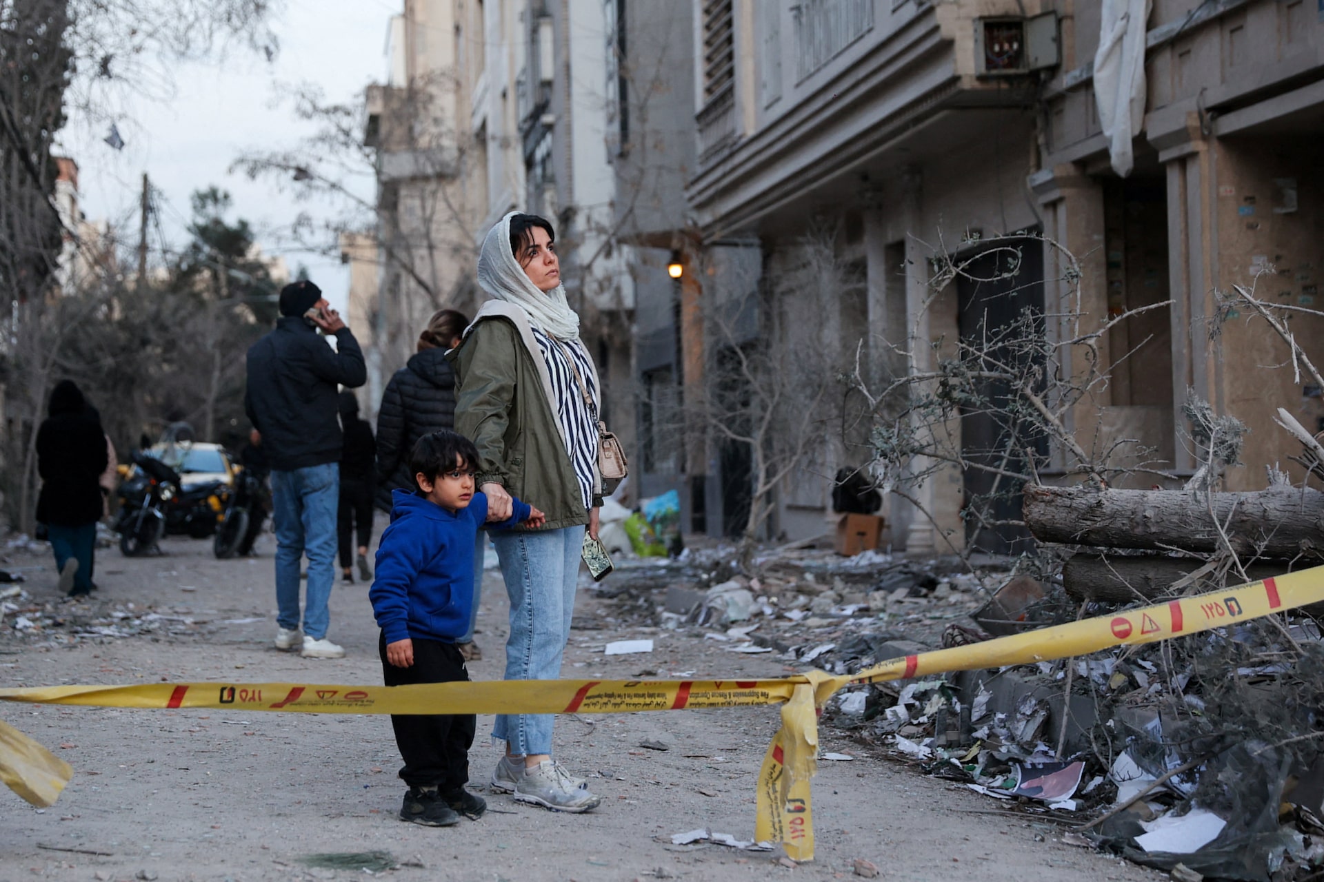 Iran 2026: T&igrave;nh h&igrave;nh xung đột v&agrave; thảm khốc sau 1 tuần - Ảnh 27.