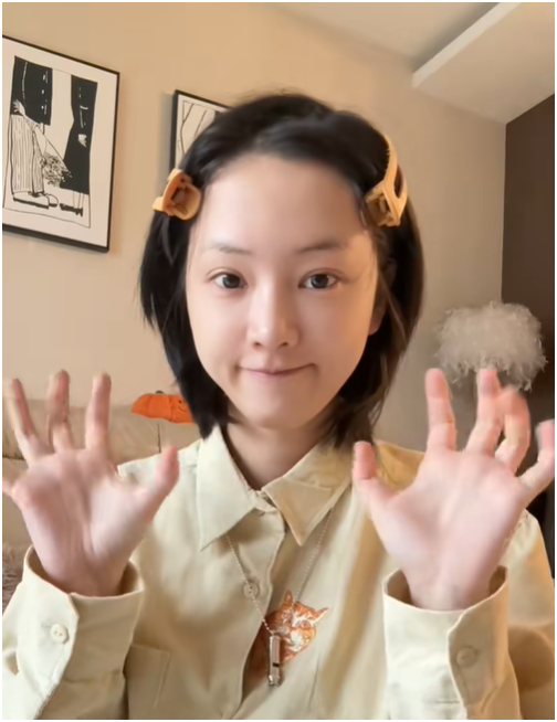 T&igrave;nh h&igrave;nh hiện tại của "Nữ thần Vũ H&aacute;n" nổi khắp cả nước nhờ một bộ ảnh năm 18 tuổi, d&ugrave;ng c&aacute;t-x&ecirc; &ldquo;bao nu&ocirc;i&rdquo; bạn trai- Ảnh 16.