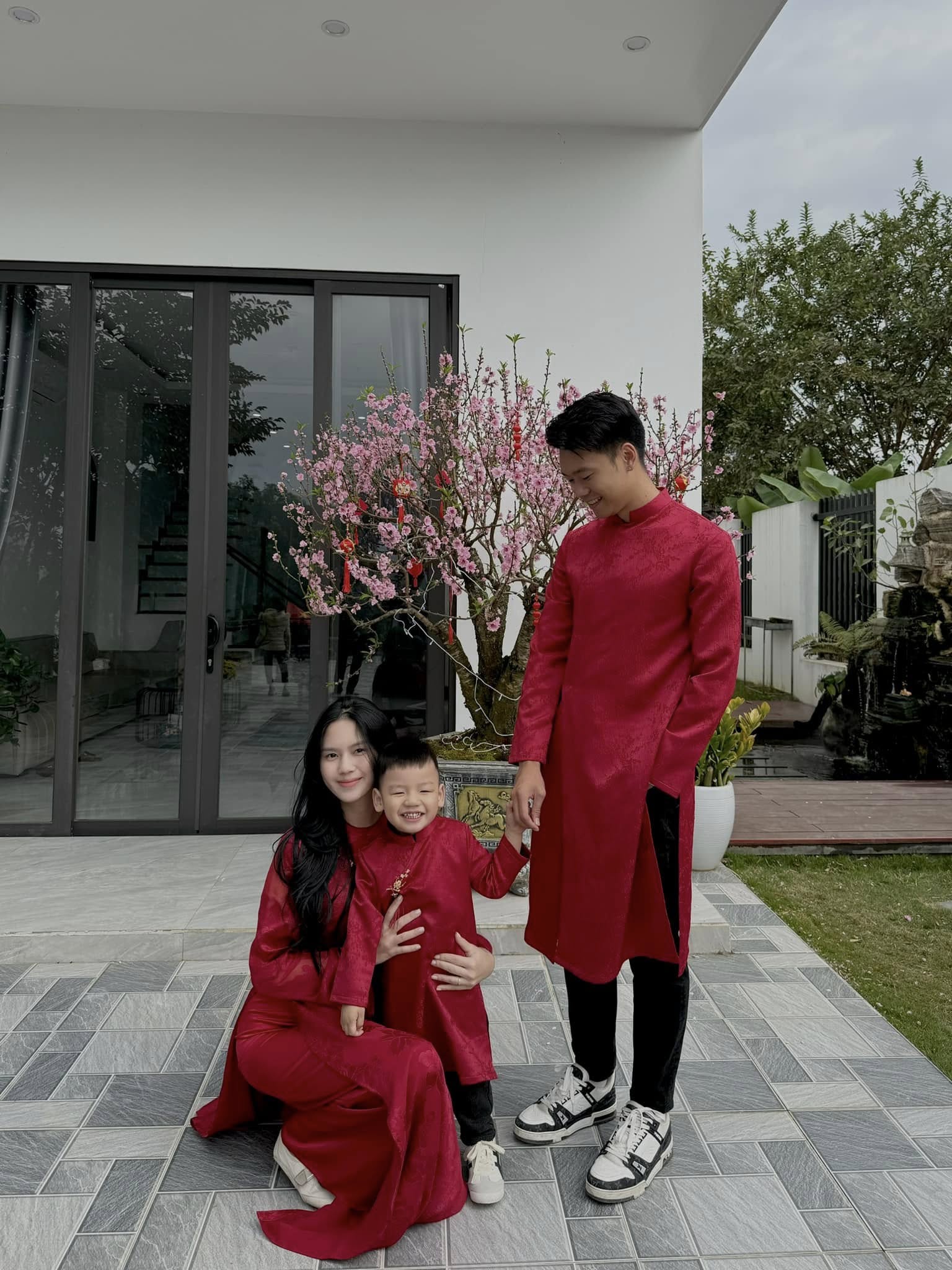 Ngô Tố Uyên - vợ Thành Chung lộ vòng 2 lùm lùm, nghi vấn mang bầu lần 2?- Ảnh 2.