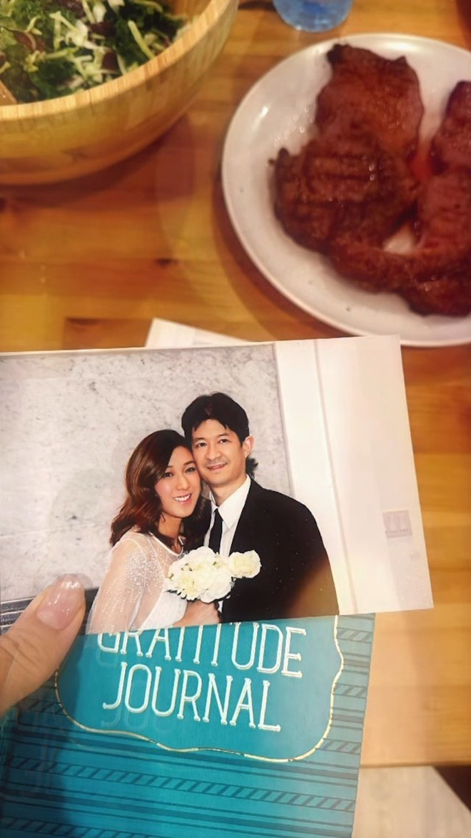 Hoa hậu v&agrave; chồng b&aacute;c sĩ hơn 13 tuổi vừa đệ đơn ly h&ocirc;n, nay t&aacute;i hợp "như chưa hề c&oacute; cuộc chia ly"- Ảnh 3.