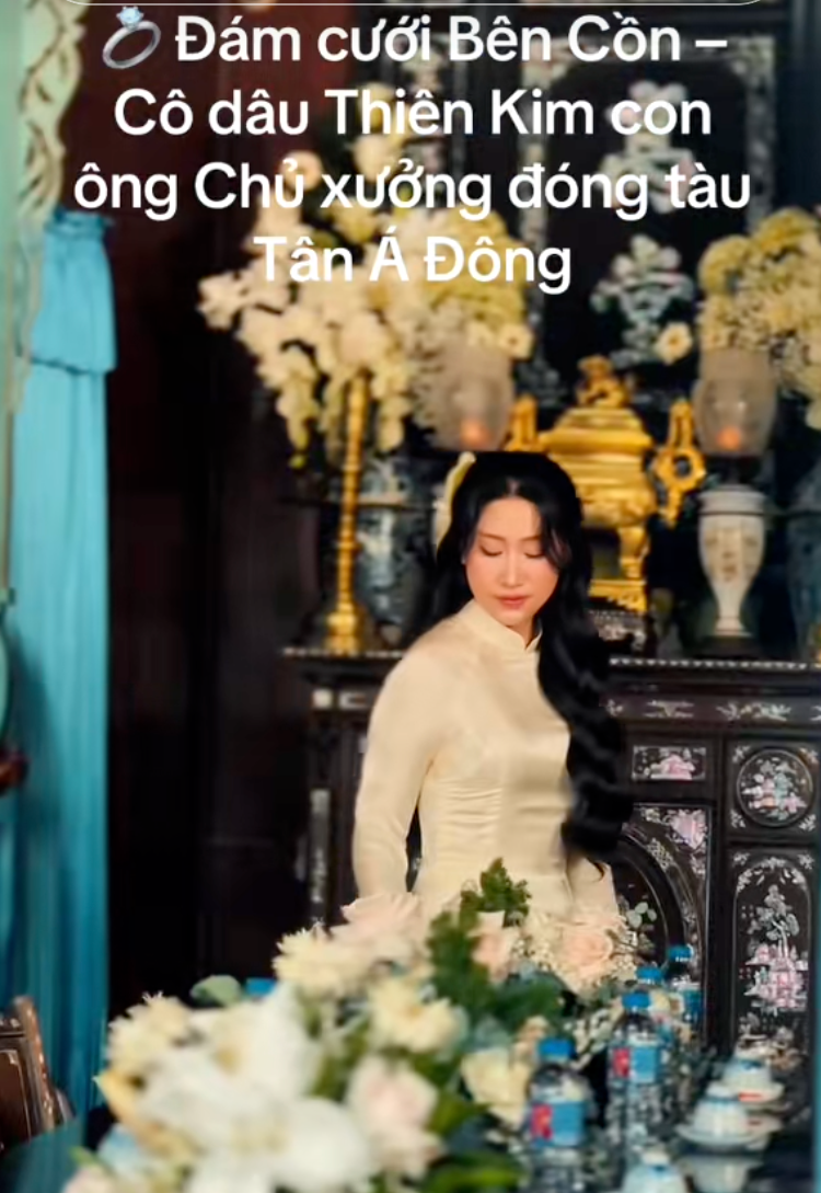 Lễ cưới của &aacute;i nữ "&ocirc;ng tr&ugrave;m" đ&oacute;ng t&agrave;u Tiền Giang: Kh&ocirc;ng gian tiệc rộng lớn nhưng tư gia nh&agrave; g&aacute;i mới l&agrave; điểm nhấn- Ảnh 5.