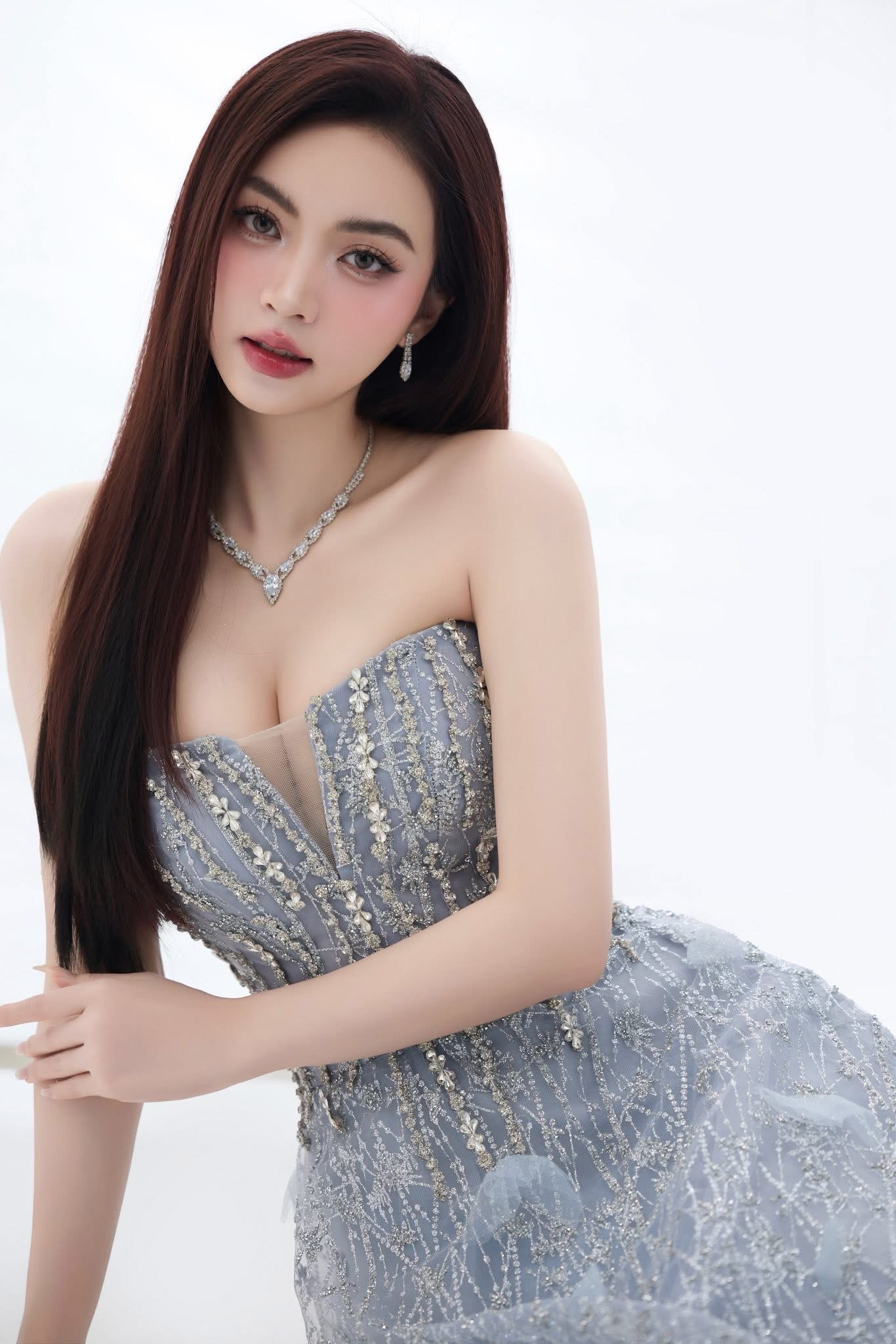 Hoa hậu Sinh viên Việt Nam thay đổi ra sao sau 4 tháng đăng quang?- Ảnh 4.