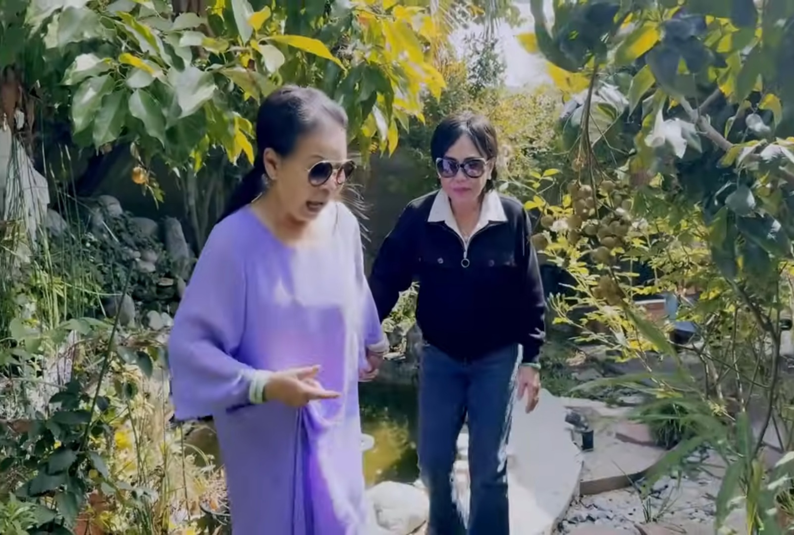 Thanh Tuyền tới nh&agrave; Kh&aacute;nh Ly: "Kh&ocirc;ng biết đứa n&agrave;o đi trước đứa n&agrave;o đi sau" - Ảnh 1.