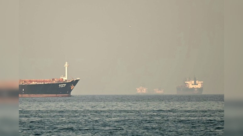 Mỹ c&oacute; kế hoạch bất ngờ, Iran th&aacute;ch thức ở eo biển Hormuz - Ảnh 2.