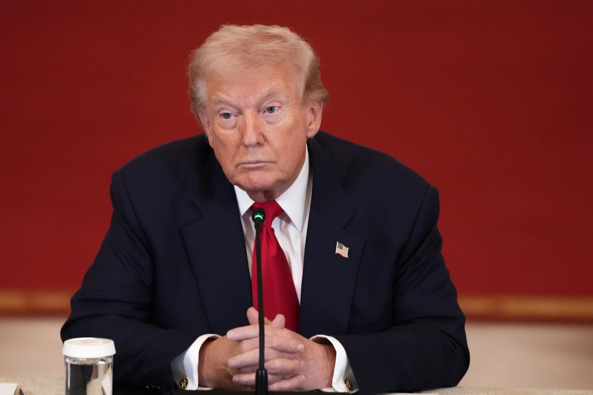 Mỹ c&oacute; kế hoạch bất ngờ, Iran th&aacute;ch thức ở eo biển Hormuz - Ảnh 1.