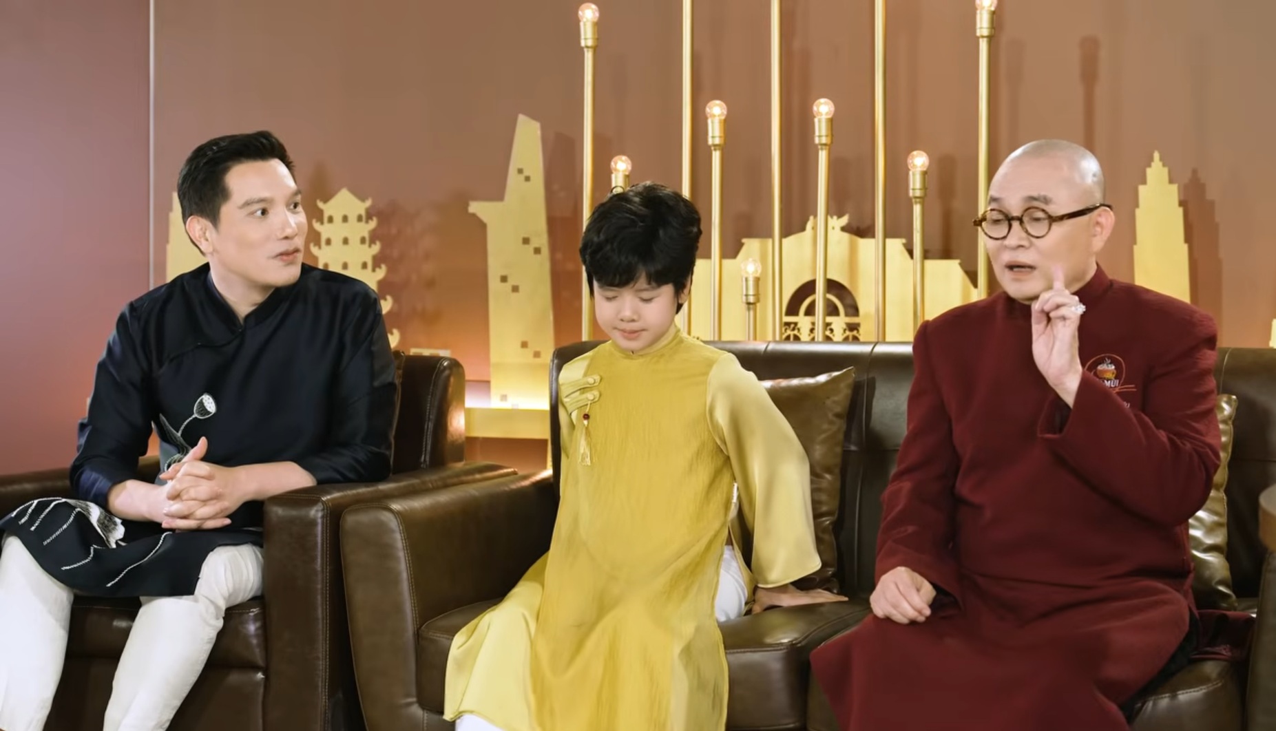 Xu&acirc;n Hinh n&oacute;i Minh Beta: "Lấy tiền s&ograve;ng phẳng ra th&igrave; sạt nghiệp"- Ảnh 1.