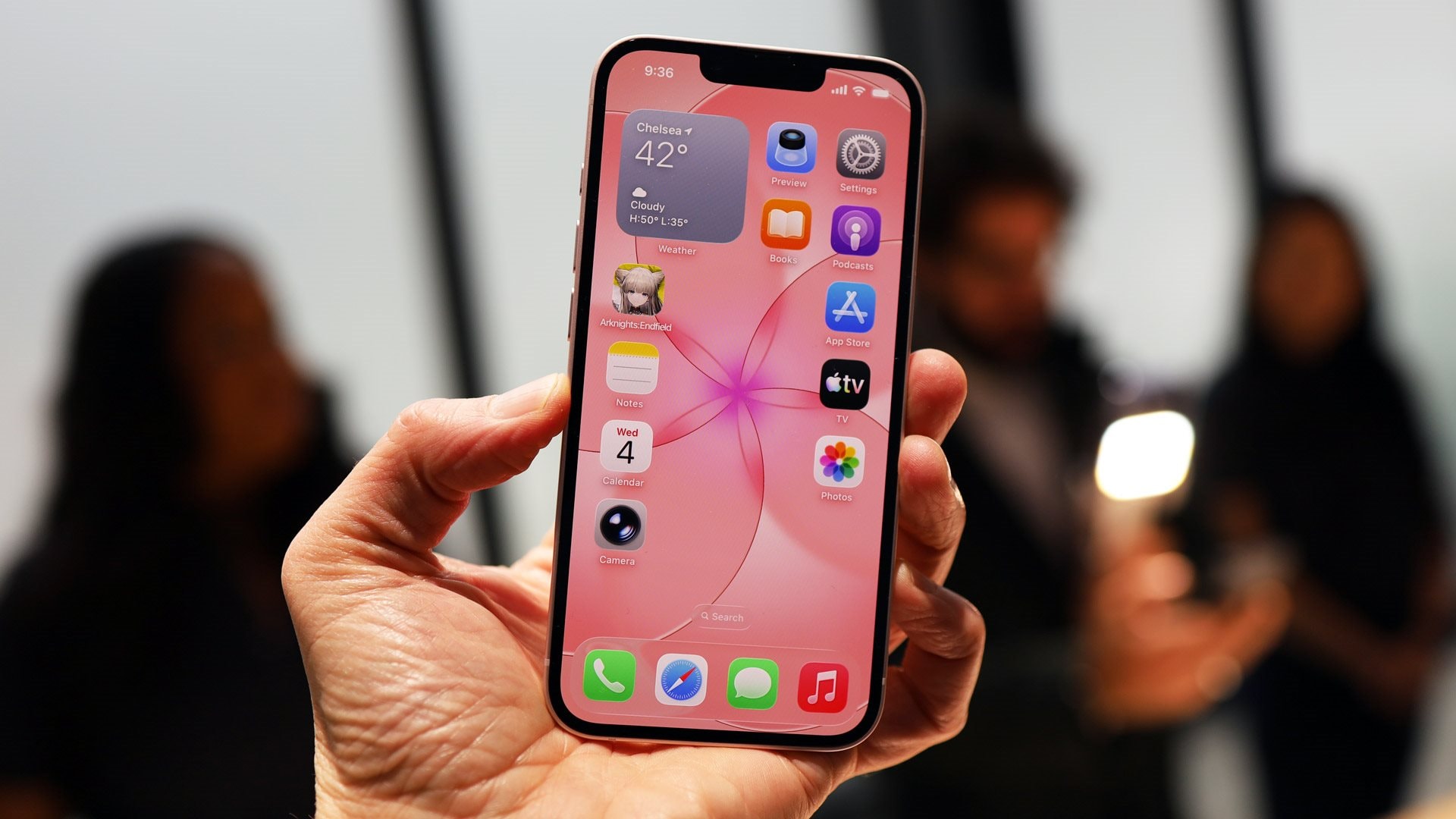 IPhone 17e ra mắt tại Việt Nam: Lựa chọn đ&aacute;ng gi&aacute; , rẻ hơn iPhone 17 đến 6 triệu - Ảnh 2.