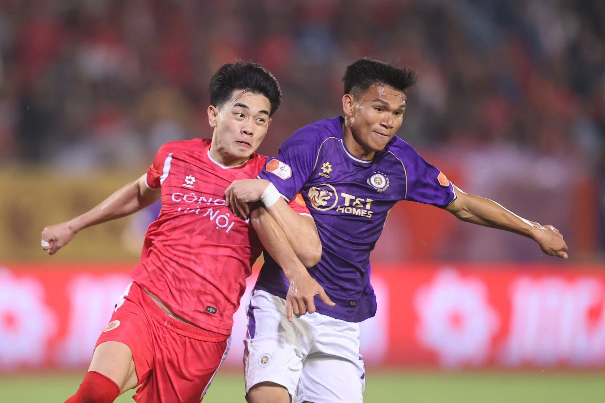 Ph&uacute;t nổi n&oacute;ng của Đ&igrave;nh Bắc, thống k&ecirc; đ&aacute;ng lo & giấc mơ Asian Cup 2027 - Ảnh 2.