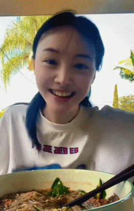 Kh&oacute; tin nổi đ&acirc;y l&agrave; Trịnh Sảng sau khi &ldquo;dao k&eacute;o&rdquo; to&agrave;n bộ gương mặt - Ảnh 1.