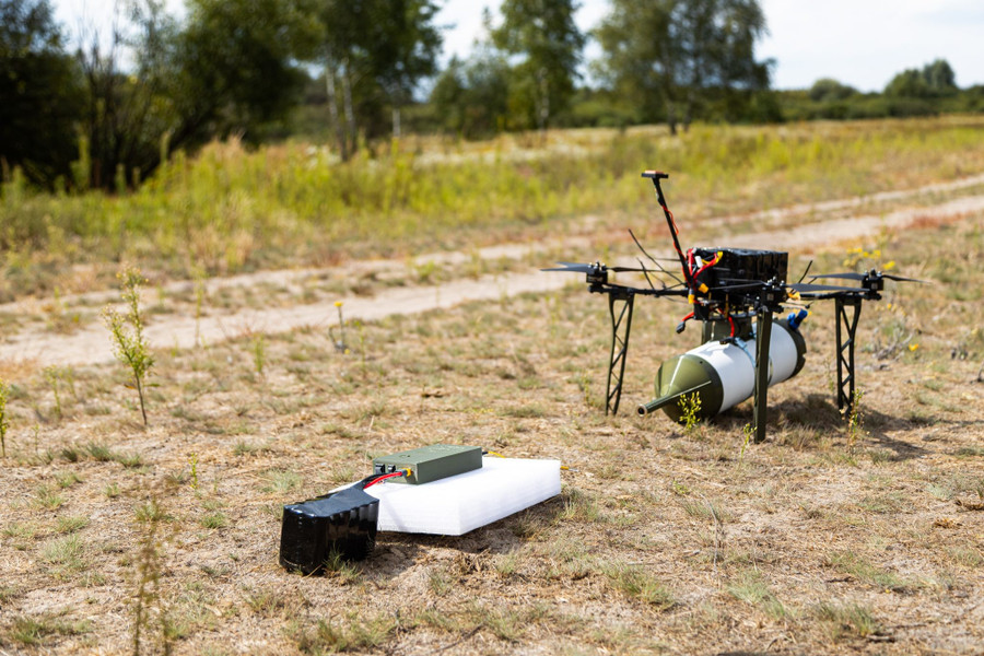Starlink Rẻ Hơn Cáp Quang Điều Khiển Máy Bay Không Người Lái Năm 2026 - Ảnh 2.