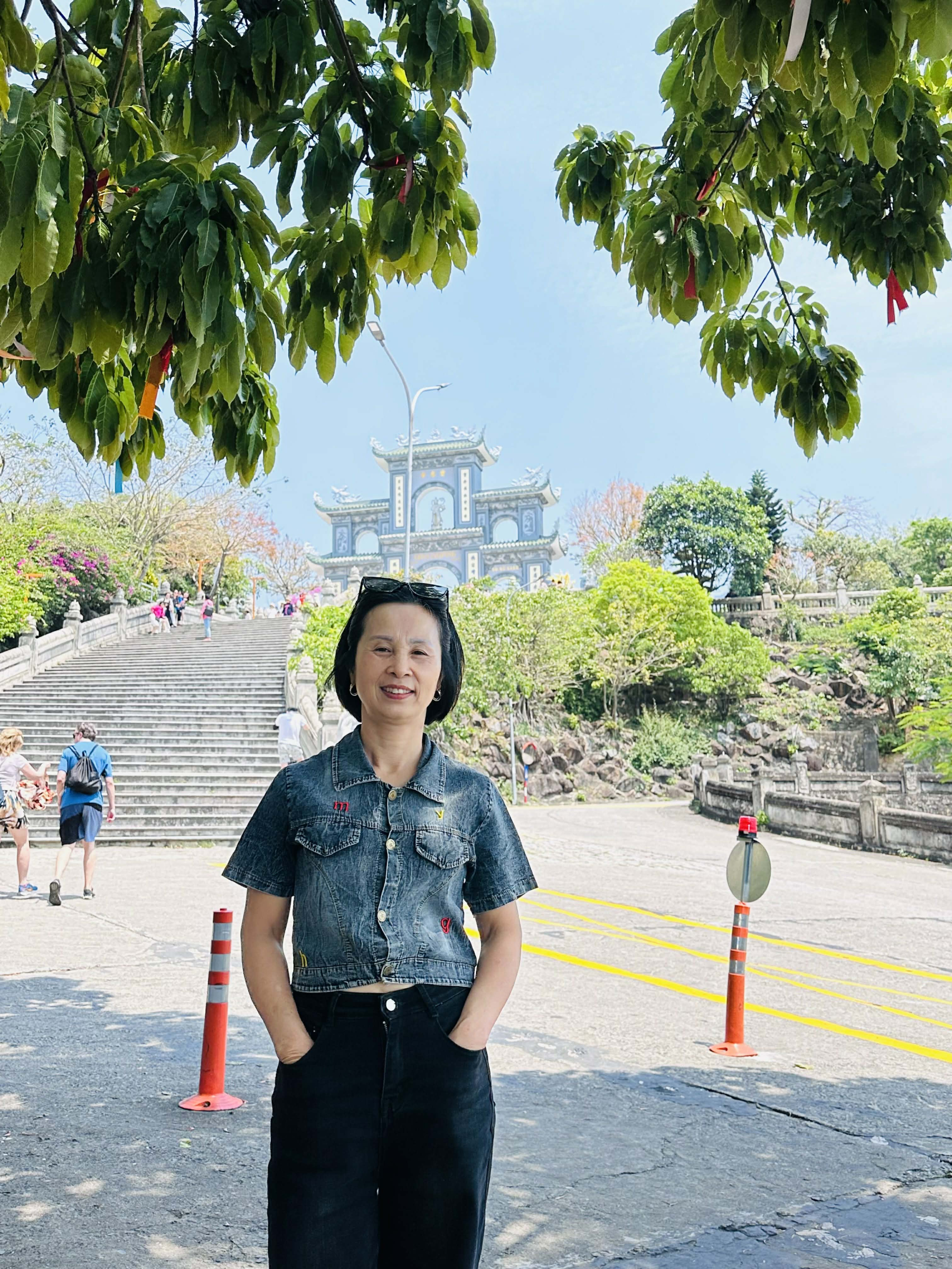 "Mẹ t&ocirc;i kẹt xỉn": C&aacute;ch ti&ecirc;u tiền độc đ&aacute;o của c&ocirc; b&aacute;n gi&ograve; chả 55 tuổi ở chợ qu&ecirc; Ph&uacute; Thọ nu&ocirc;i con du học Đức- Ảnh 4.