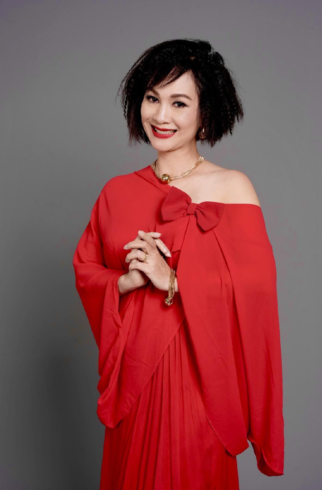 Người phụ nữ mai mối cho 2 giám đốc là NSND hàng đầu Việt Nam lấy nhau - Ảnh 4.