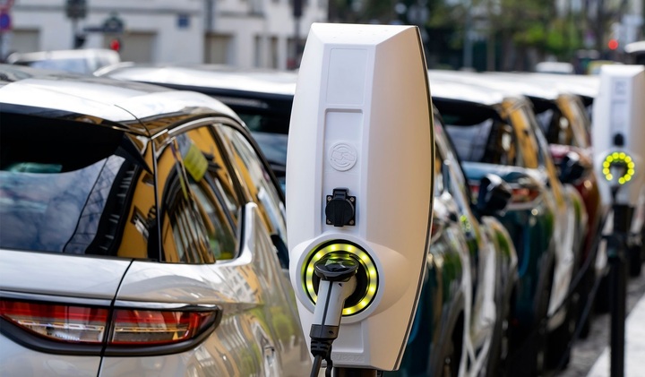 Đột phá ngành xe điện: Công nghệ sạc nhanh gần như đổ xăng sắp vào Việt Nam - Ảnh 2.