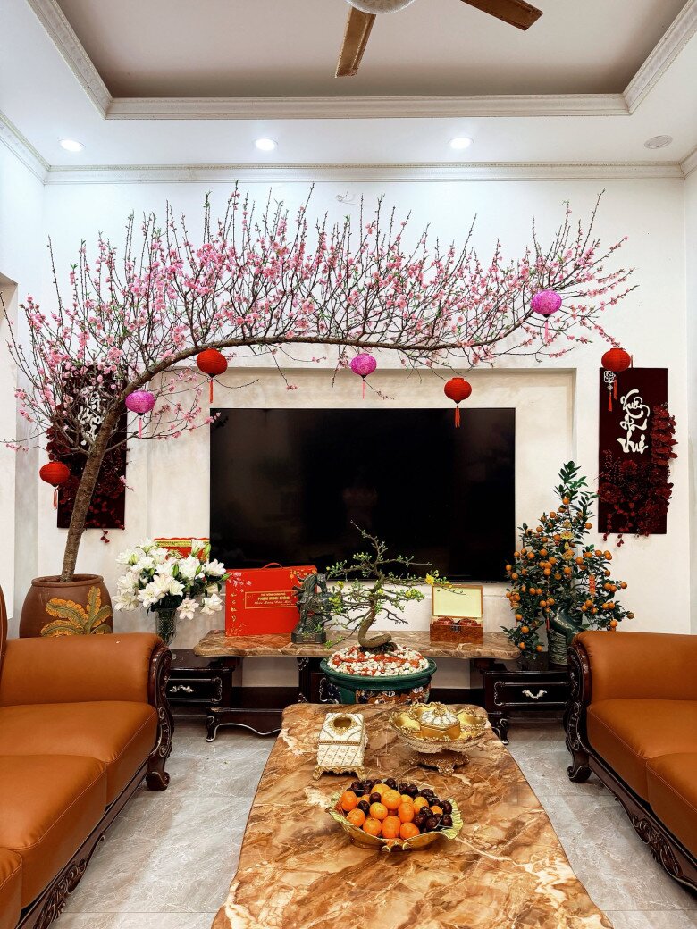 Đại &uacute;y Thăng Văn Cương chăm s&oacute;c con trai H&ograve;a Minzy trong căn biệt thự bề thế ở Bắc Ninh  - Ảnh 16.