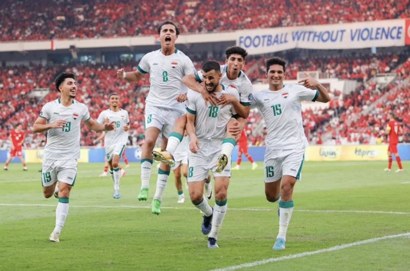 Iraq yêu cầu FIFA hoãn trận play-off World Cup - Ảnh 3.