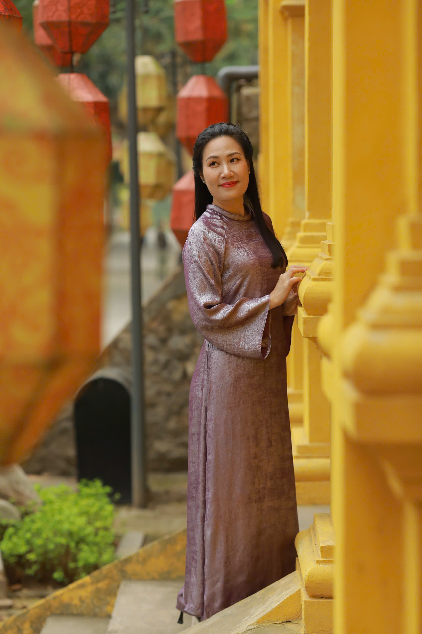 MC Hạnh AnAn: "T&ocirc;i chỉ l&agrave; người sống ở H&agrave; Nội v&agrave; rất biết ơn mảnh đất n&agrave;y đ&atilde; cưu mang t&ocirc;i"- Ảnh 2.