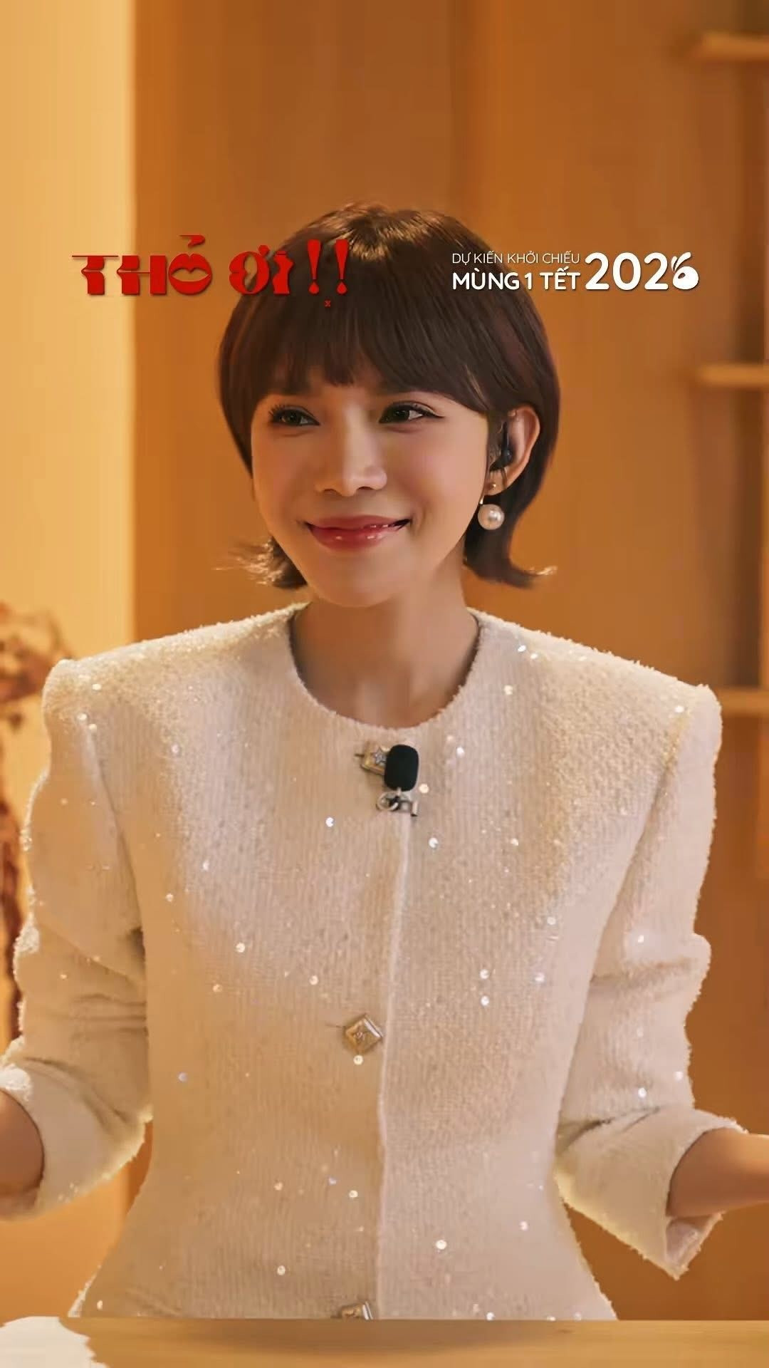 Vbiz c&oacute; 1 mỹ nh&acirc;n cứ cầm mic l&agrave; Trấn Th&agrave;nh phải chặn lời, xinh đẹp hơn hoa nhưng n&oacute;i chuyện kh&ocirc;ng ai hiểu nổi- Ảnh 3.