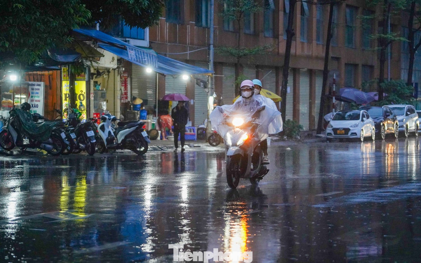 Không khí lạnh tăng cường mạnh hơn chiều tối nay tại miền Bắc - Ảnh 1.