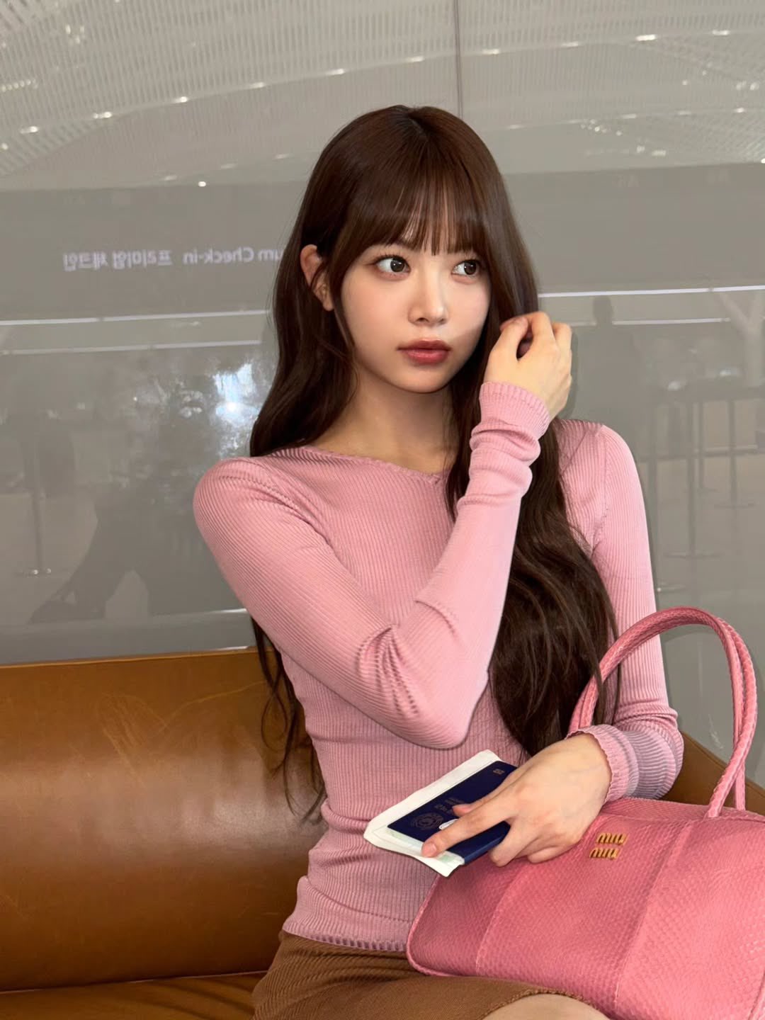 Nhan sắc giả dối của th&agrave;nh vi&ecirc;n nh&oacute;m nữ bị gh&eacute;t nhất Kpop, ai bảo giống &ldquo;c&ocirc;ng ch&uacute;a Kpop&rdquo; vậy? - Ảnh 5.