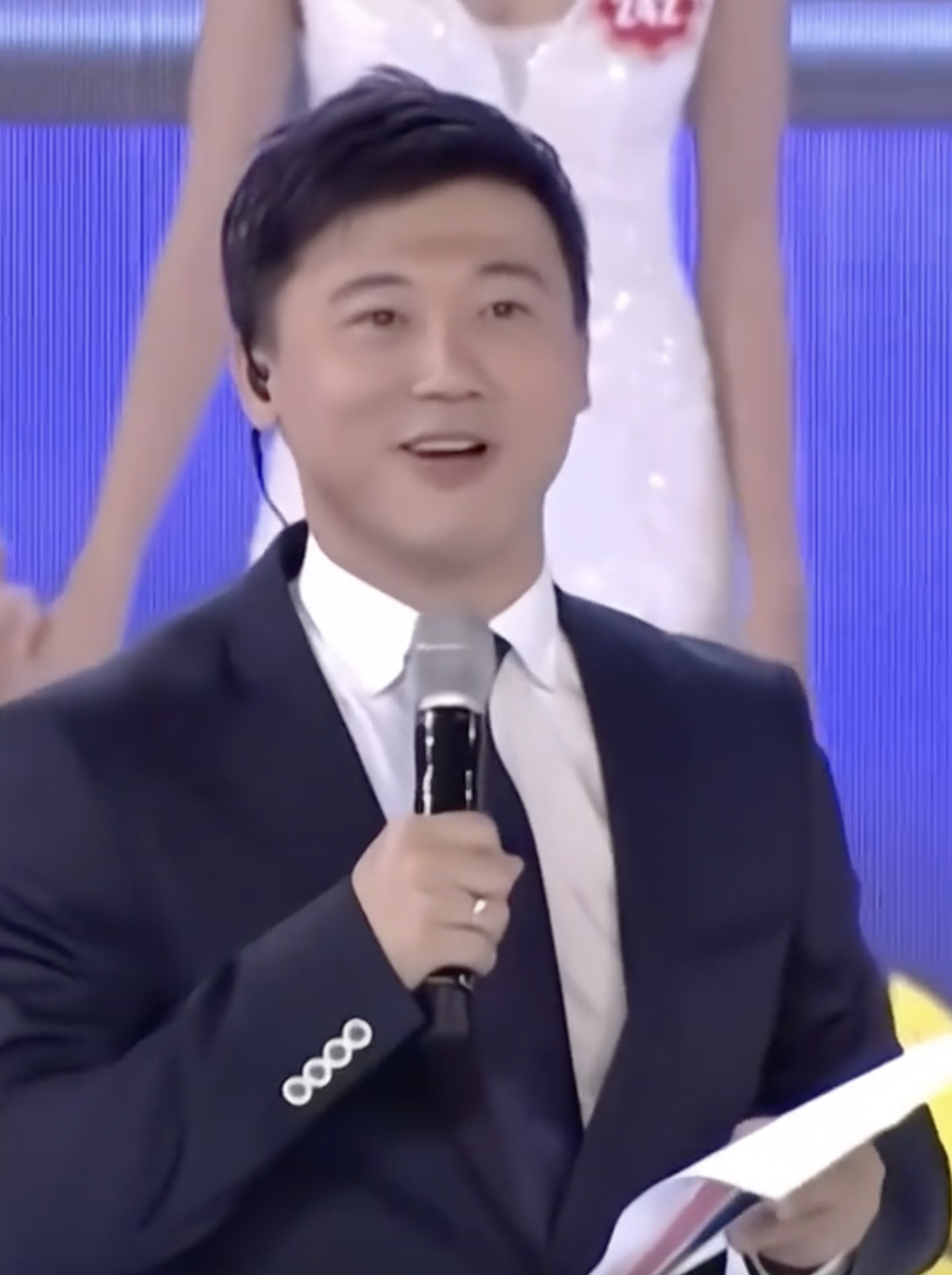 Hơn 1 thập kỷ trước của Ph&oacute; Tổng gi&aacute;m đốc ACB Nguyễn Khắc Nguyện v&agrave; Hoa hậu Mai Phương Thu&yacute;- Ảnh 3.