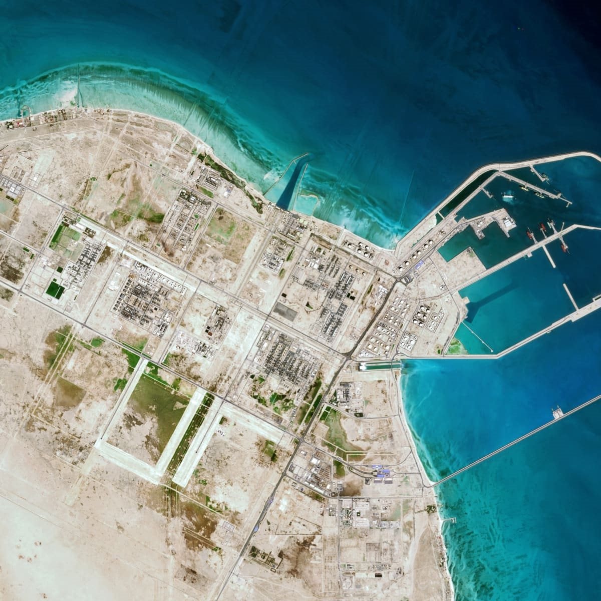 Nga phất l&ecirc;n nhờ Helium trong bối cảnh thiếu hụt nghi&ecirc;m trọng từ xung đột Iran - Ảnh 2.