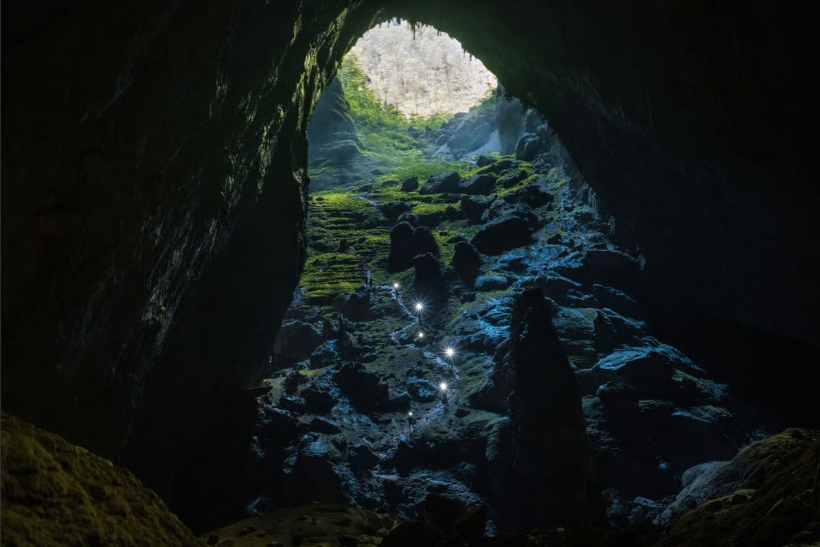 8.552 người chi 70 triệu đồng/v&eacute; để mạo hiểm kh&aacute;m ph&aacute; nơi được gọi l&agrave; &ldquo;thế giới kh&aacute;c&rdquo; tại Việt Nam, đ&atilde; hết chỗ tới năm 2028 - Ảnh 2.