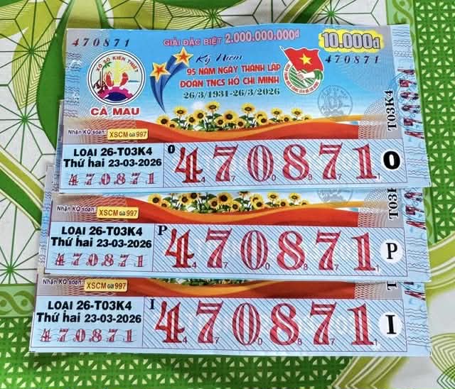 Đ&ocirc;i vợ chồng tr&ugrave;m k&iacute;n m&iacute;t đến đại l&yacute; v&eacute; số, mang về số tiền &ldquo;khủng&rdquo; - Ảnh 2.