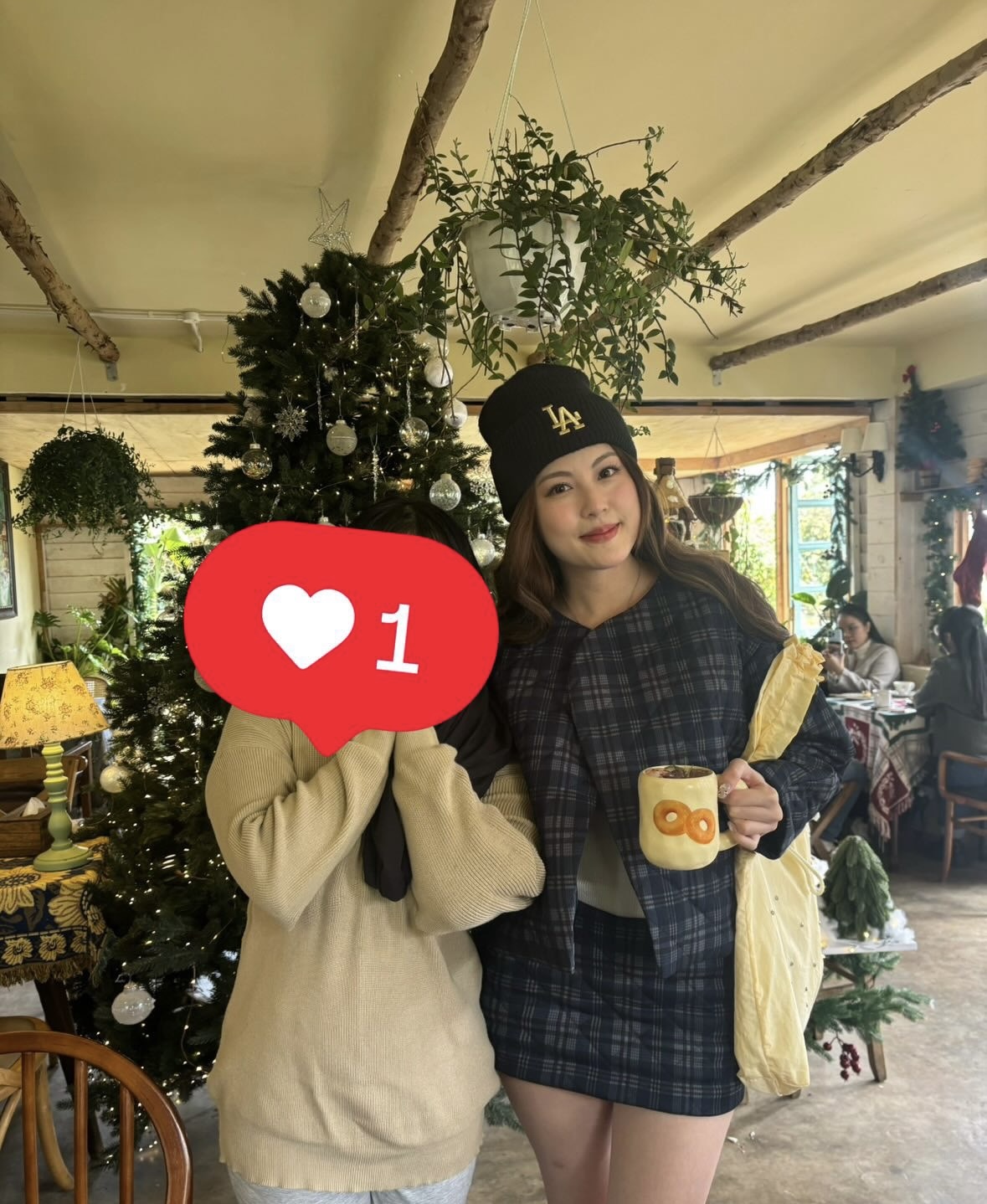 Đ&acirc;y l&agrave; nhan sắc thật của bạn g&aacute;i HIEUTHUHAI- Ảnh 1.