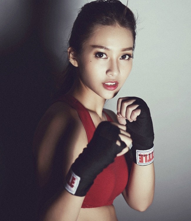 Hot girl boxing đời đầu, 15 tuổi đ&atilde; nổi tiếng b&acirc;y giờ "lột x&aacute;c" ho&agrave;n to&agrave;n - Ảnh 1.