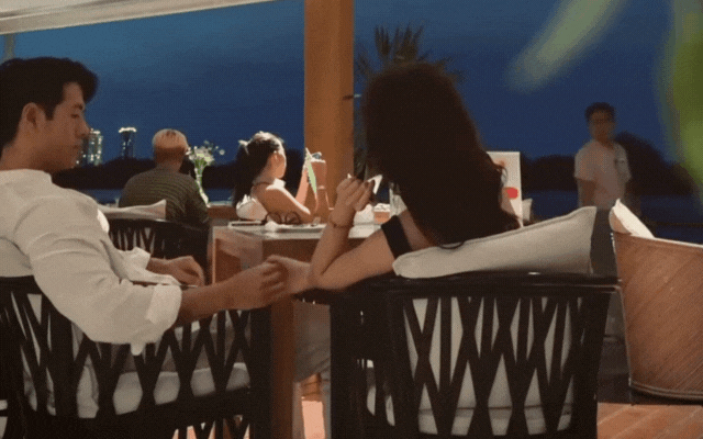 TikToker 2003 - bạn g&aacute;i Michael Trương g&acirc;y sốc với trang phục dự sự kiện như đang... nude!- Ảnh 7.