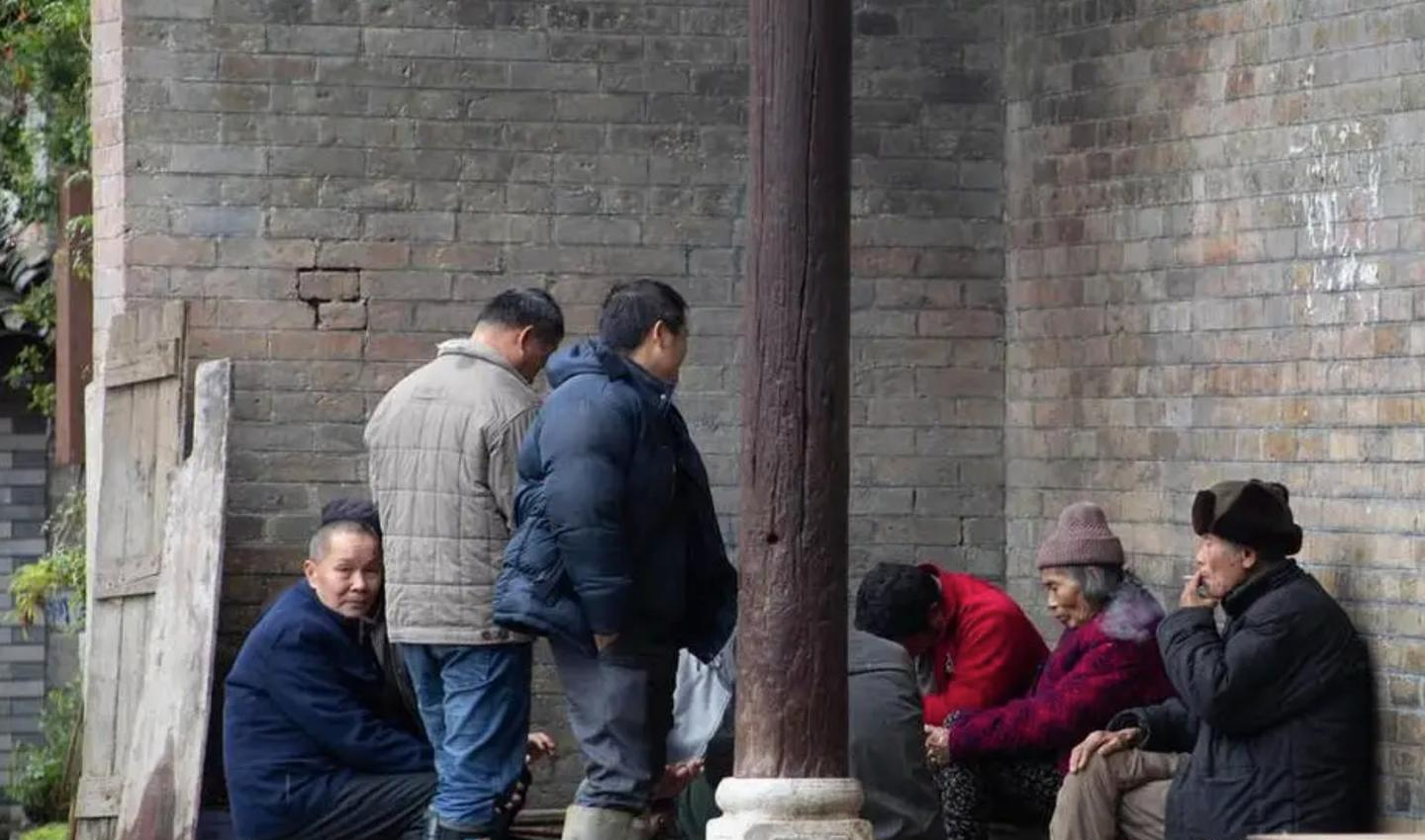 Bỏ 400 triệu x&acirc;y nh&agrave; ở qu&ecirc; để nghỉ hưu, 1 năm sau phải quay lại th&agrave;nh phố: 3 b&agrave;i to&aacute;n t&agrave;i ch&iacute;nh nhiều người chưa t&iacute;nh hết - Ảnh 3.