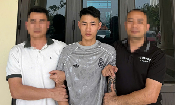 Bắt giữ hai nghi phạm cướp t&agrave;i sản tại Ph&uacute; Thọ trong đ&ecirc;m - Ảnh 1.