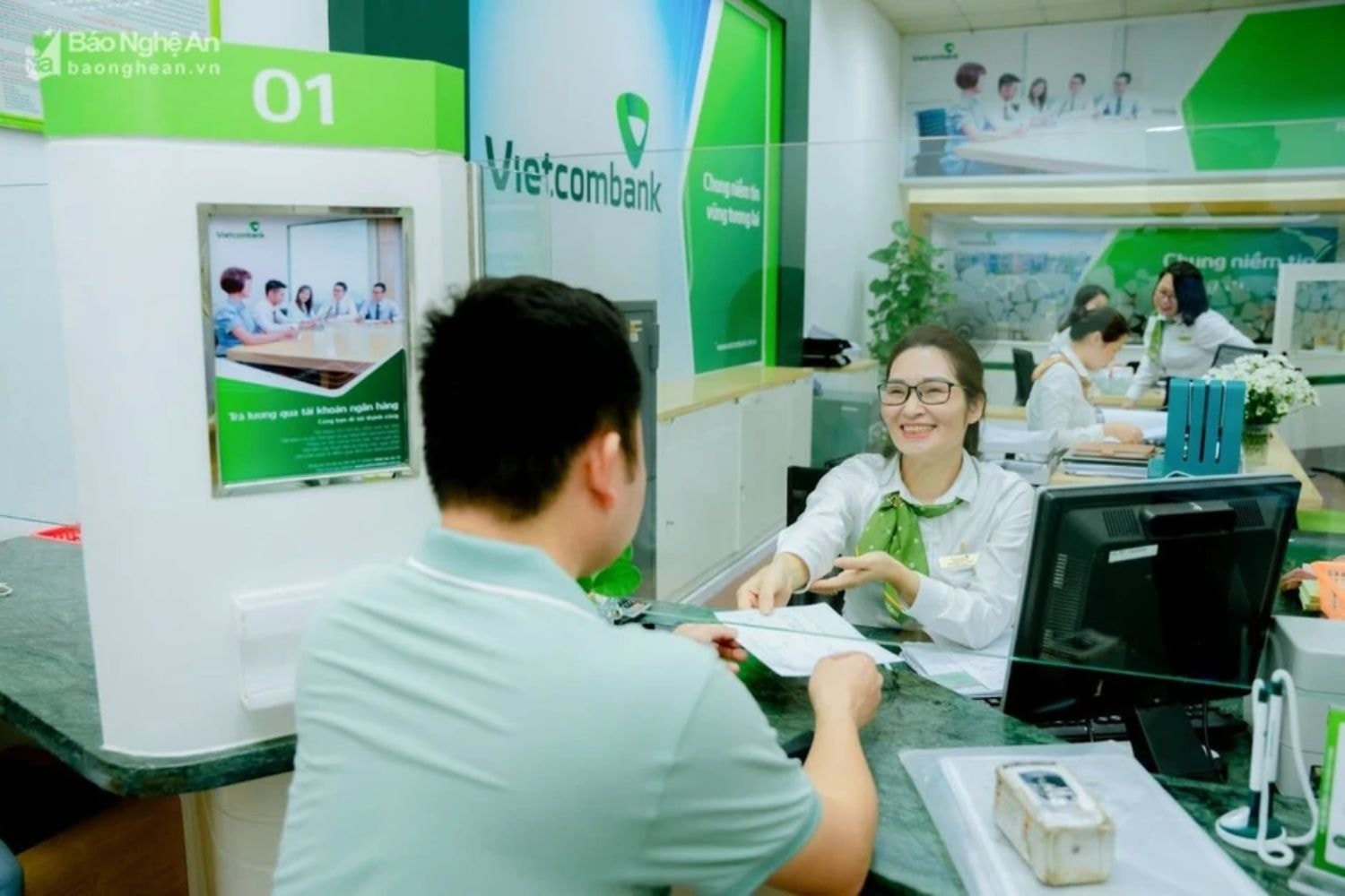 Những trường hợp bị Vietcombank, VietinBank, Agribank, BIDV kh&oacute;a t&agrave;i khoản ng&acirc;n h&agrave;ng, đ&oacute;ng băng giao dịch năm 2026 - Ảnh 2.