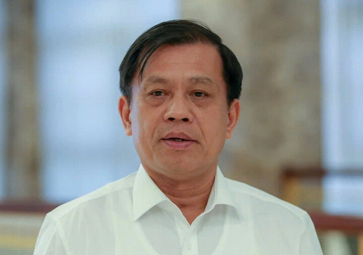 Cựu Thứ trưởng Nguyễn B&aacute; Hoan nhận hối lộ v&agrave; qu&agrave; Tết hơn 11 tỷ đồng - Ảnh 1.