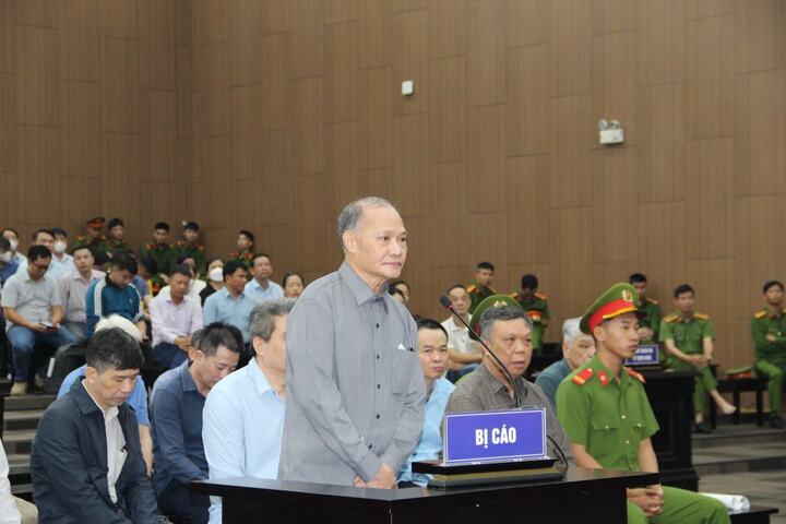 Cựu Thứ trưởng Ho&agrave;ng Văn Thắng hối hận v&igrave; sai lầm nhận hối lộ năm 2026 - Ảnh 1.