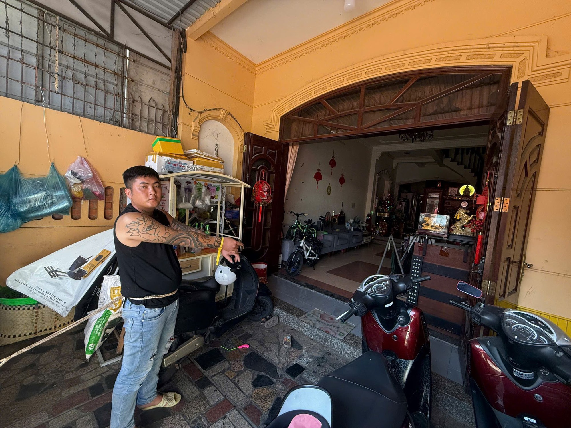 Khởi tố Ho&agrave;ng Văn Thủy 2000 v&igrave; h&agrave;nh vi Cố &yacute; g&acirc;y thương t&iacute;ch nghi&ecirc;m trọng - Ảnh 1.