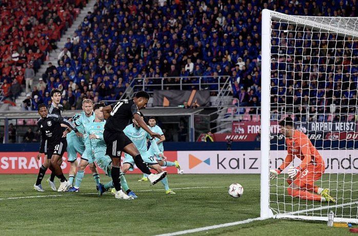 Aston Villa đại phá Bologna, áp sát bán kết Europa League - Ảnh 5.