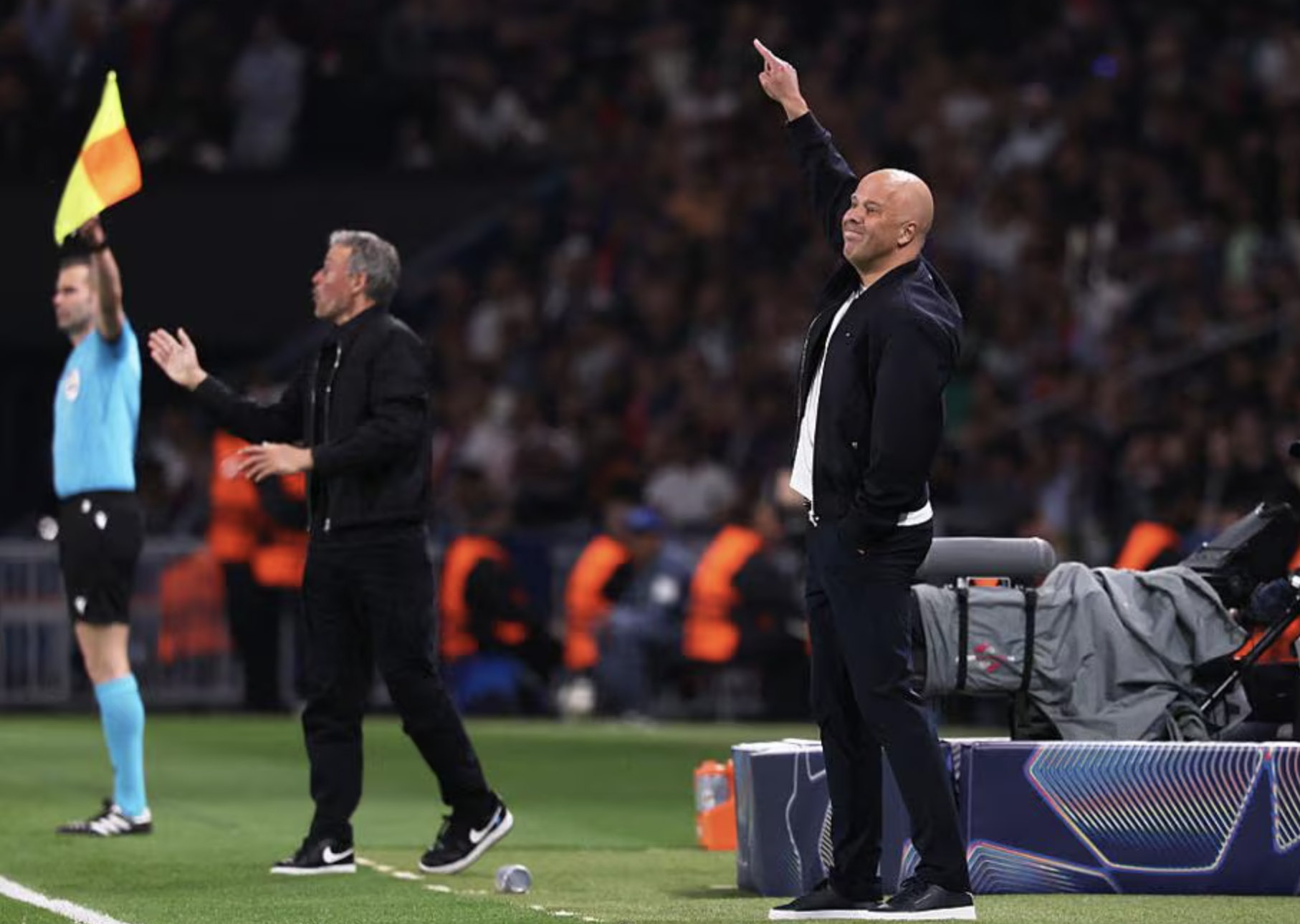 Liverpool chưa x&aacute;c định thời điểm sa thải "thuyền trưởng" Arne Slot - Ảnh 4.