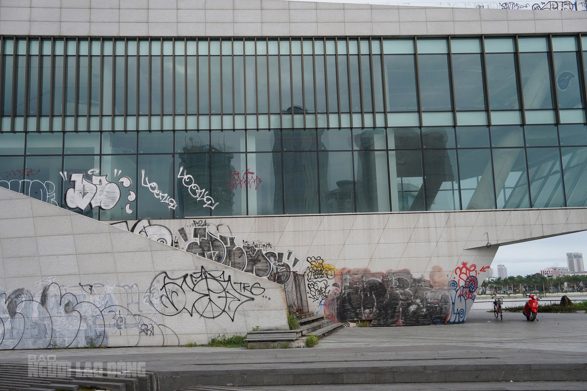 Cận cảnh bến du thuyền trăm tỉ b&ecirc;n s&ocirc;ng H&agrave;n - Ảnh 7.