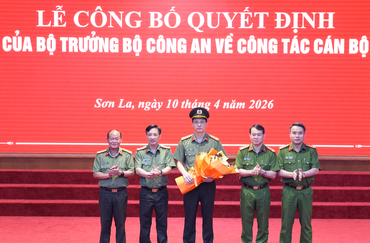 Đại t&aacute; L&ecirc; Hồng H&agrave; được bổ nhiệm l&agrave;m Ph&oacute; Gi&aacute;m đốc C&ocirc;ng an tỉnh Sơn La 2026 - Ảnh 2.