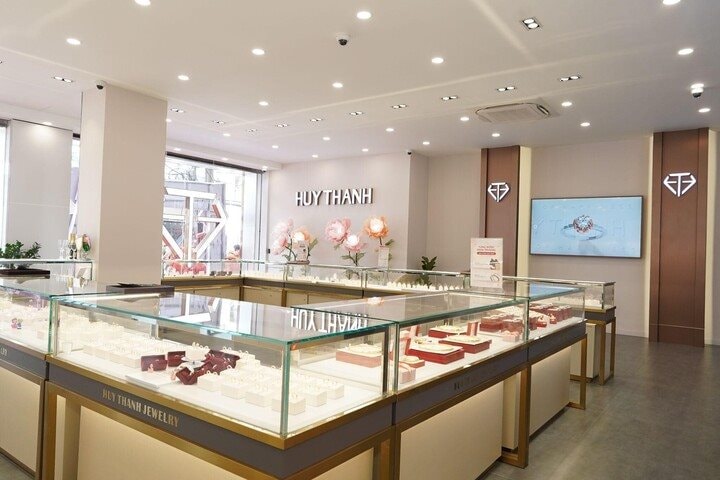 Bị thanh tra đột xuất, Huy Thanh Jewelry l&agrave;m ăn ra sao? - Ảnh 1.