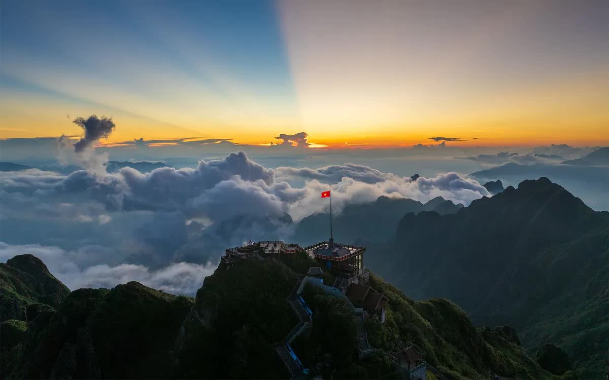 Sa Pa được vinh danh trong Top 53 thị trấn đẹp nhất thế giới - Ảnh 1.