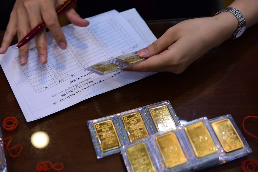 Cục Hải quan ph&aacute;t cảnh b&aacute;o: Người mang v&agrave;ng, trang sức xuất nhập cảnh cần khai b&aacute;o, c&oacute; thể phải chứng minh nguồn gốc - Ảnh 1.